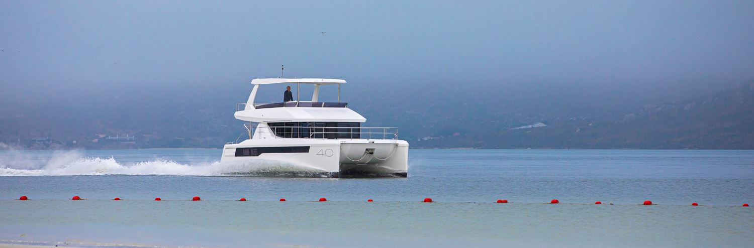 /power-catamaran/leopard-40-powercat